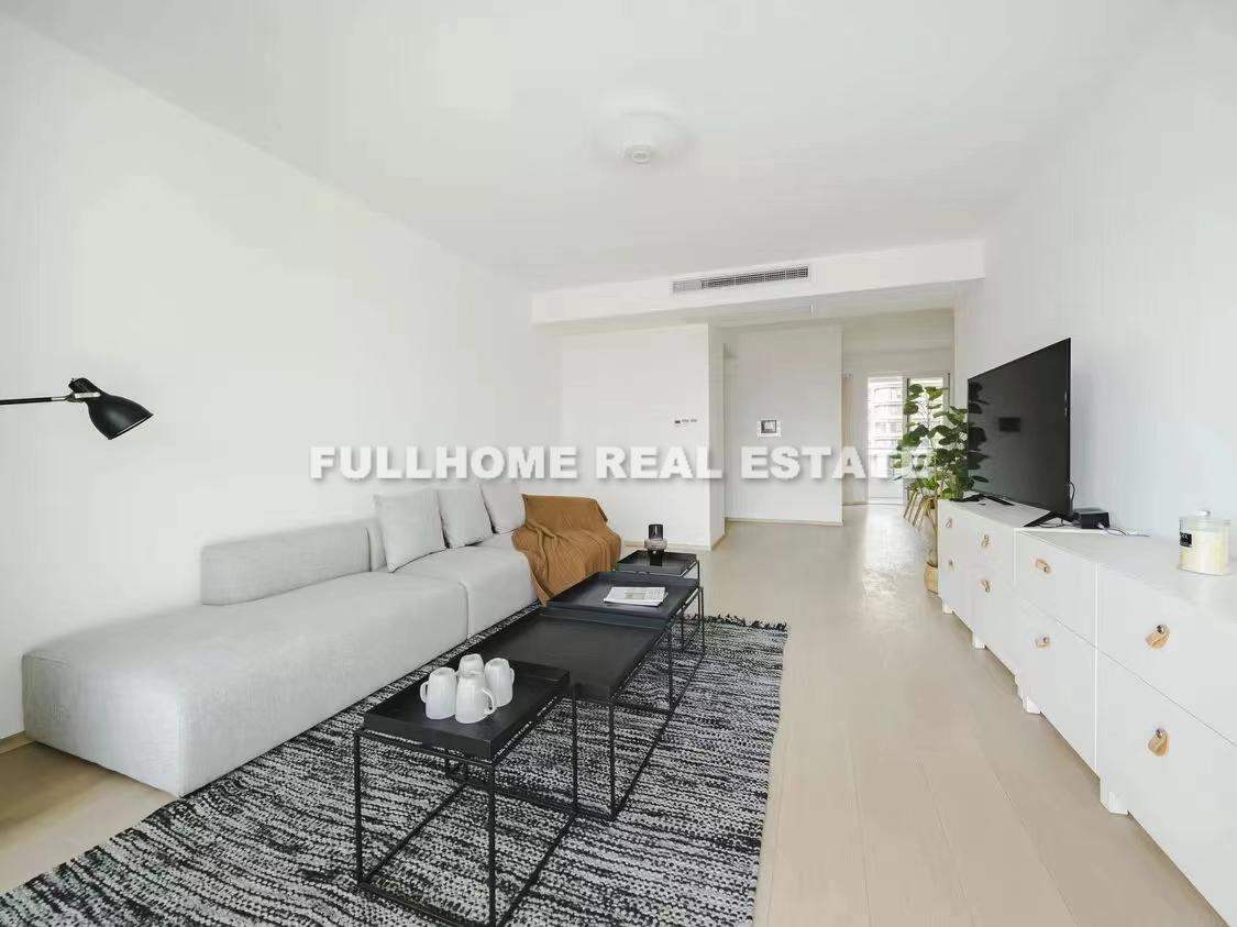 Top Of City - 3 bedroom apartment in Shanghai, People Square, Downtown