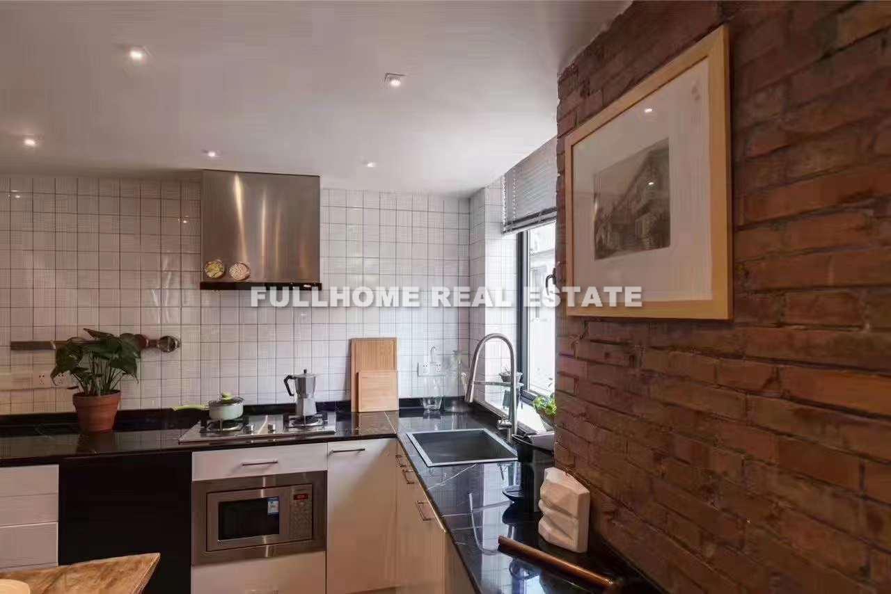 Lane 1-400 Danshui Road Old House	 - Interior view 2, Shanghai rental property