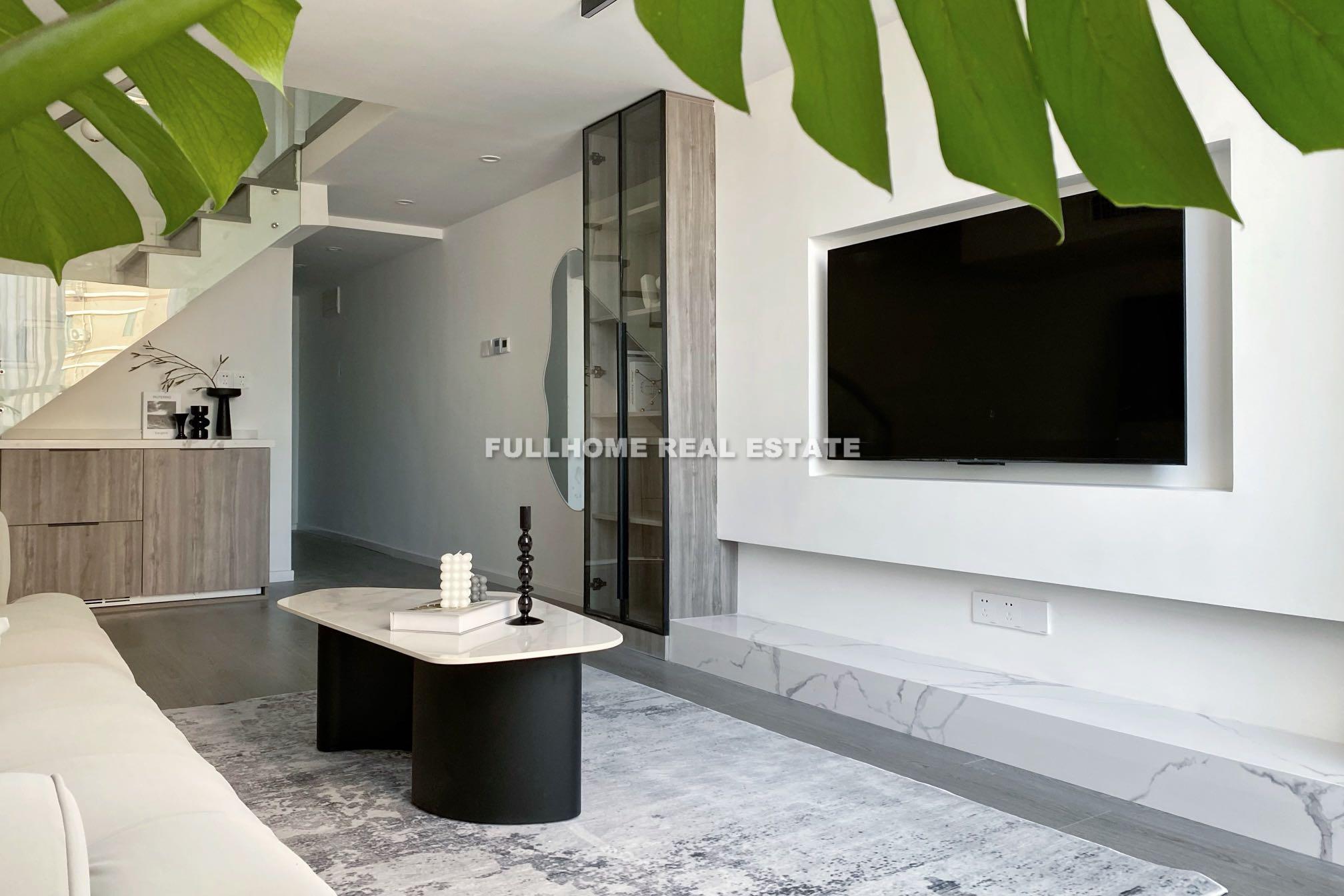 Jingan Xinge - 2 bedroom apartment in Shanghai, Jing An, Downtown