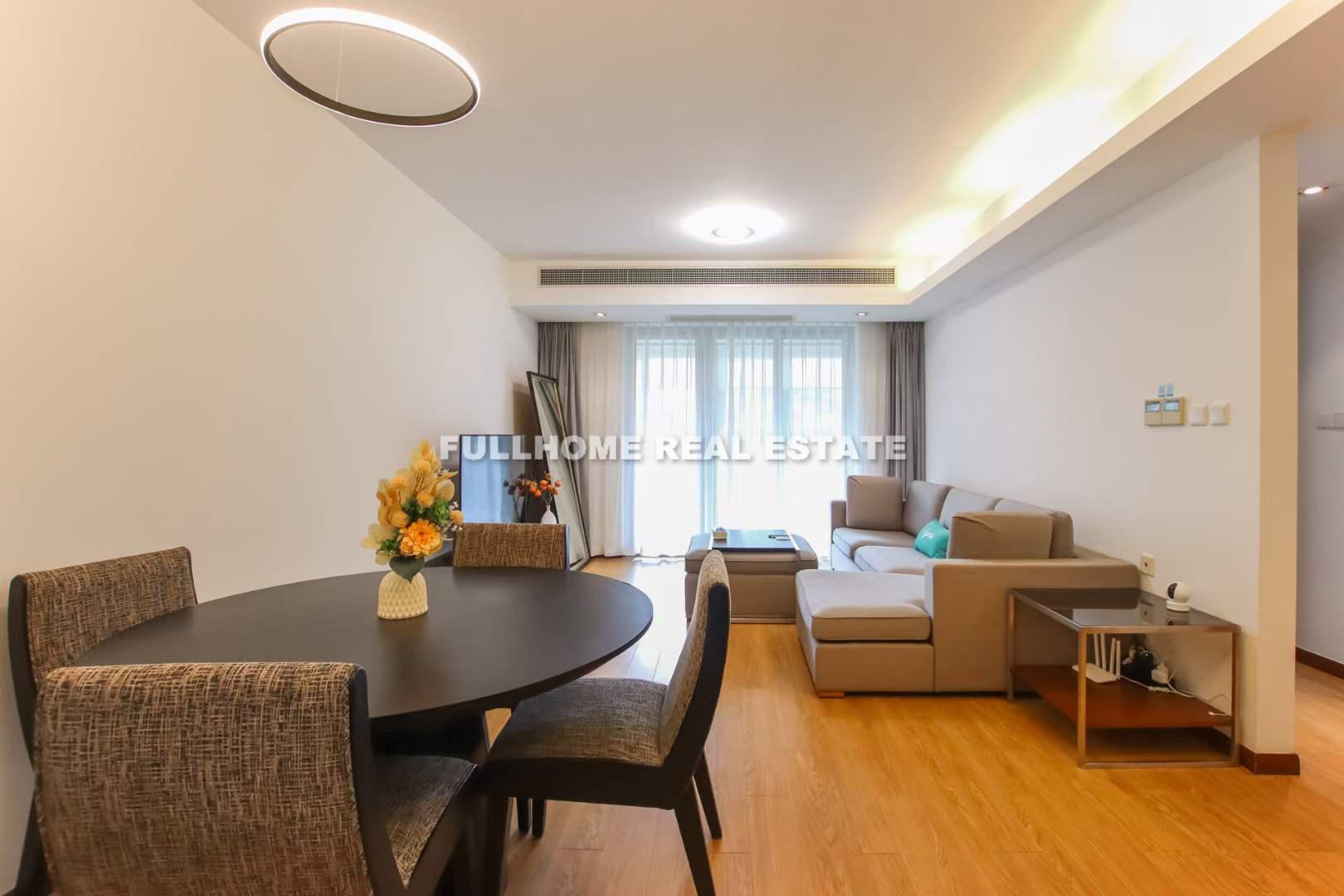 Novel Century - 1 bedroom apartment in Shanghai, Xujiahui, Downtown