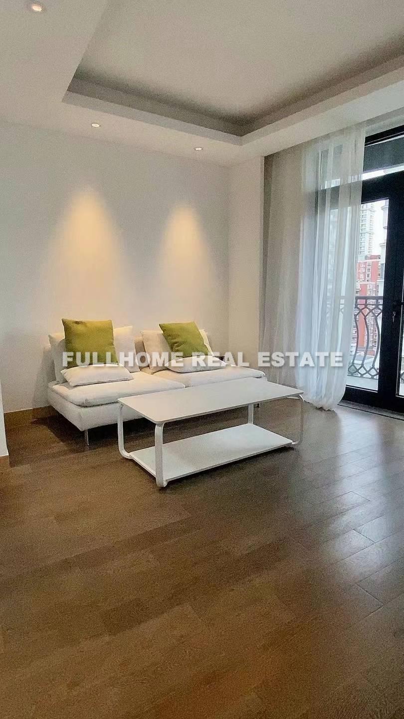 Same compound: Xingguo Mansion, 2 bedrooms in Shanghai