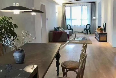 Weihaiyuan - 3 bedroom apartment in Shanghai, People Square, Downtown