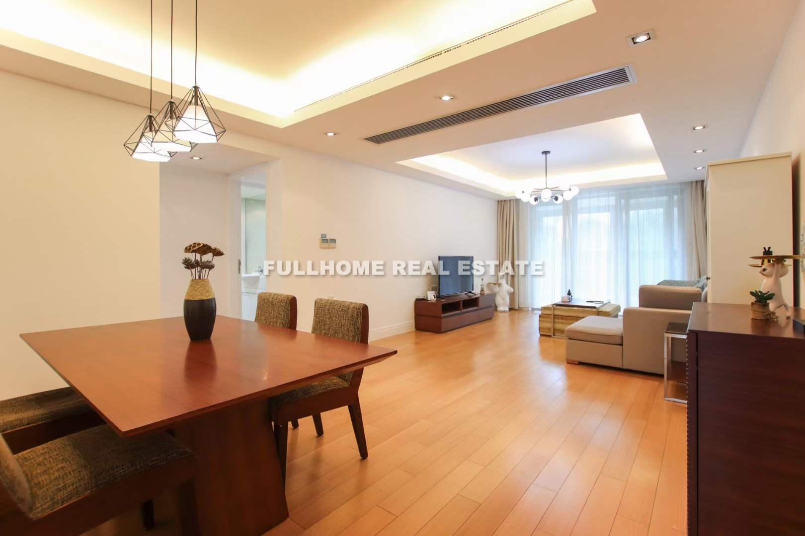 Novel Century - 3 bedroom apartment in Shanghai, Xujiahui, Downtown