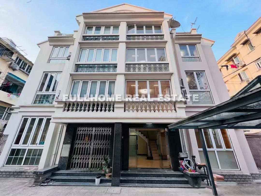 Similar property: No.1-1000 An Hua Road Old House	, 6 bedrooms, 300 sqm in Shanghai