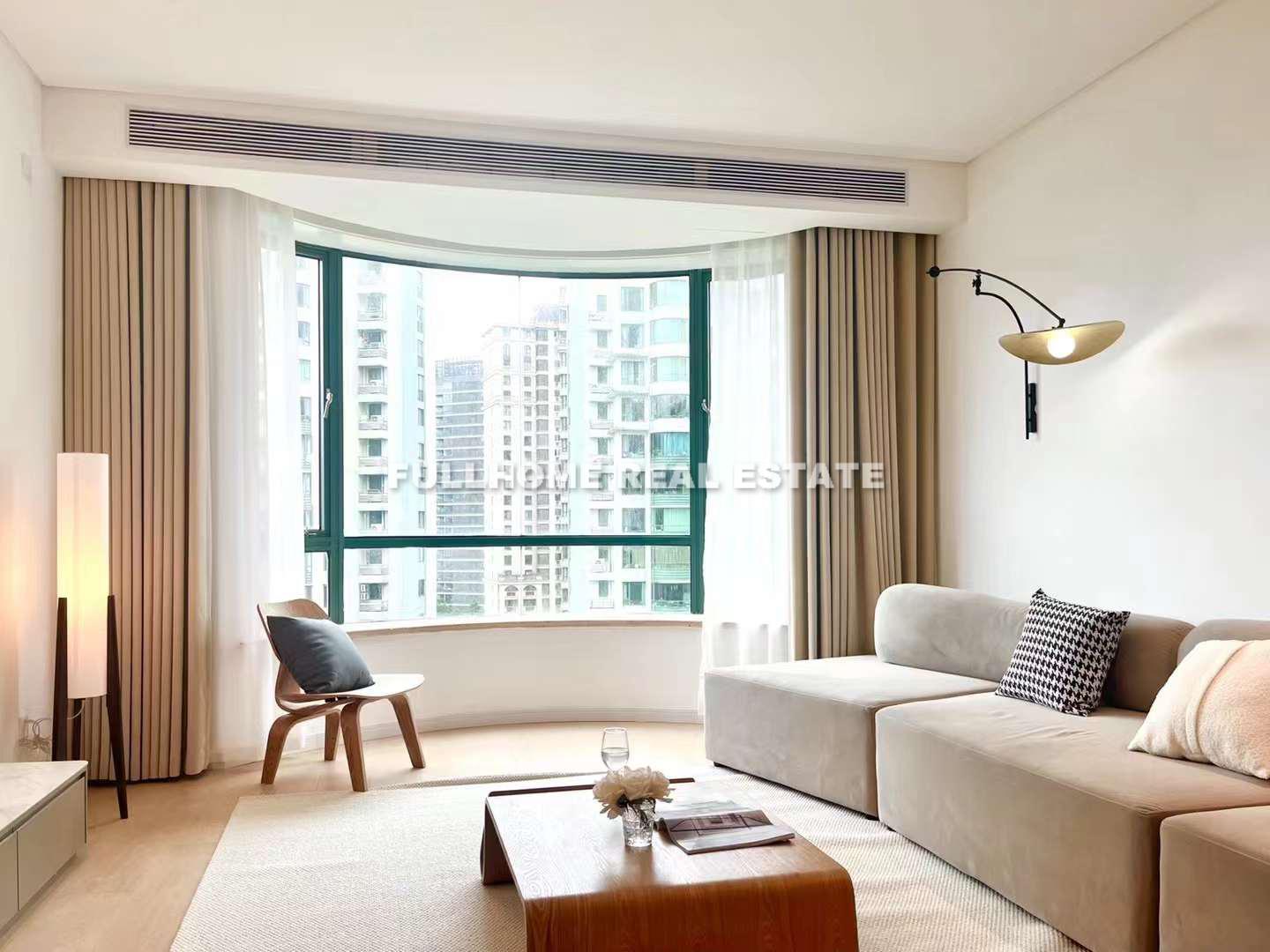 Hai Qi Yuan (The Bund) - 2 bedroom apartment in Shanghai, People Square, Downtown