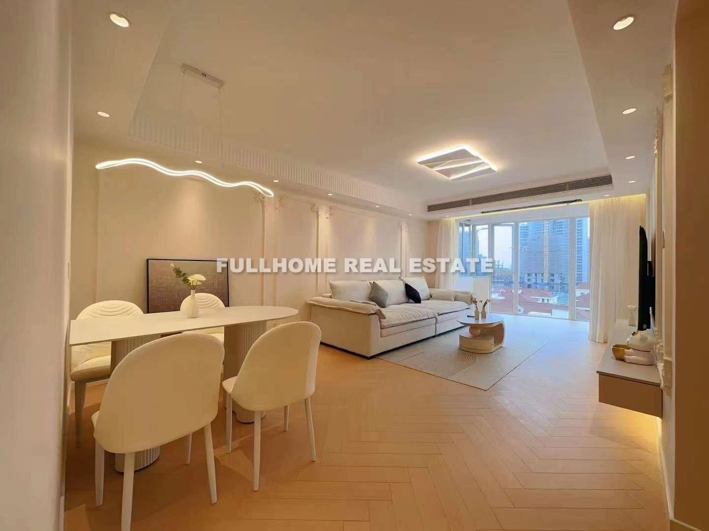 Same compound: Silu Huayu, 1 bedrooms in Shanghai