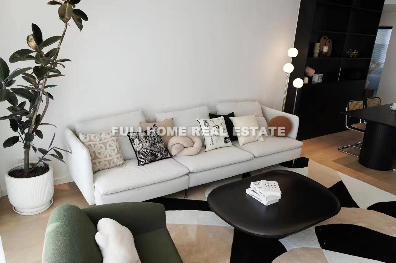 Similar property: Oasis Riviera, 4 bedrooms, 180 sqm in Shanghai