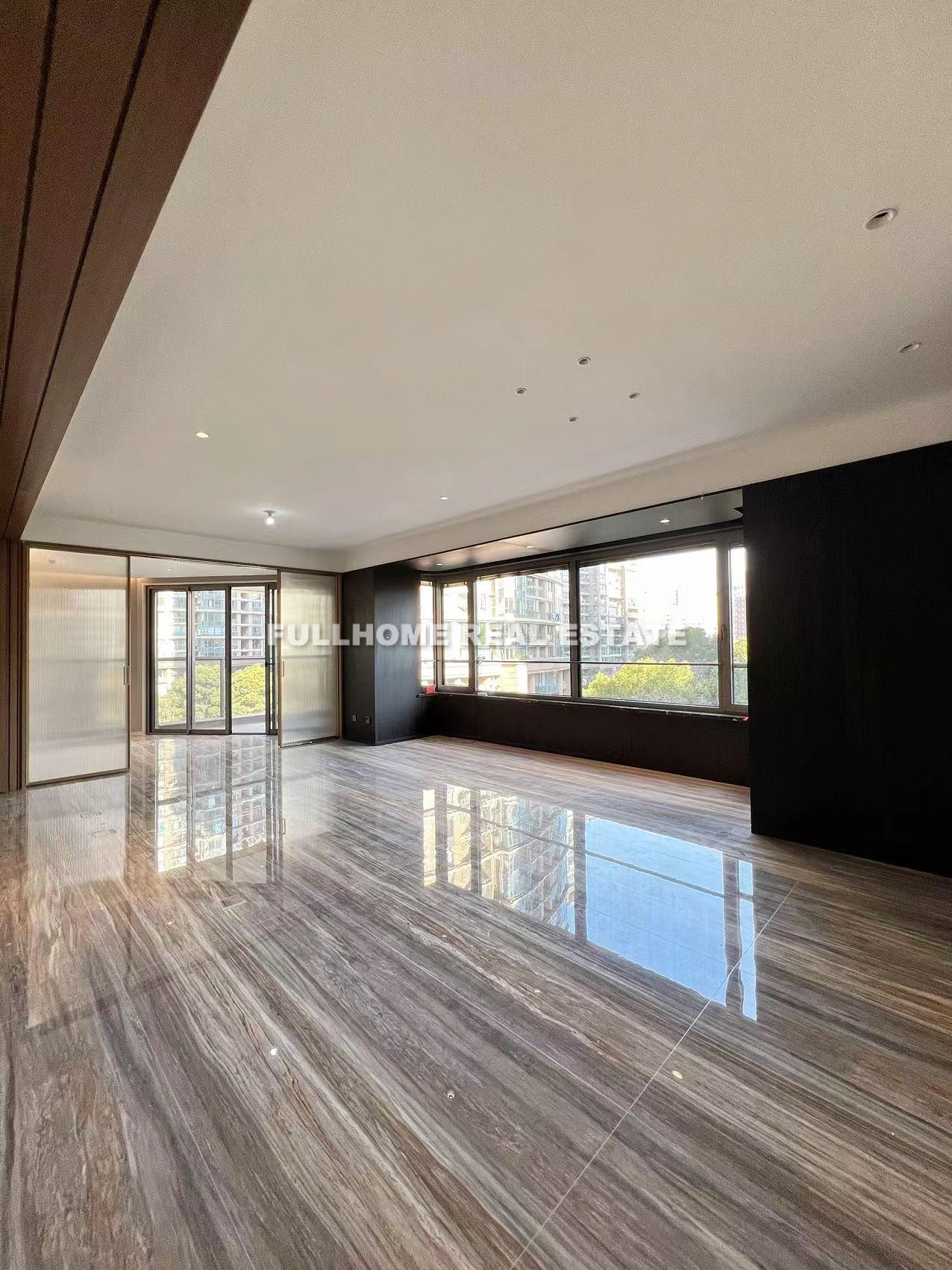 Xinhu Mingzhu City - 4 bedroom apartment in Shanghai, Downtown, Downtown