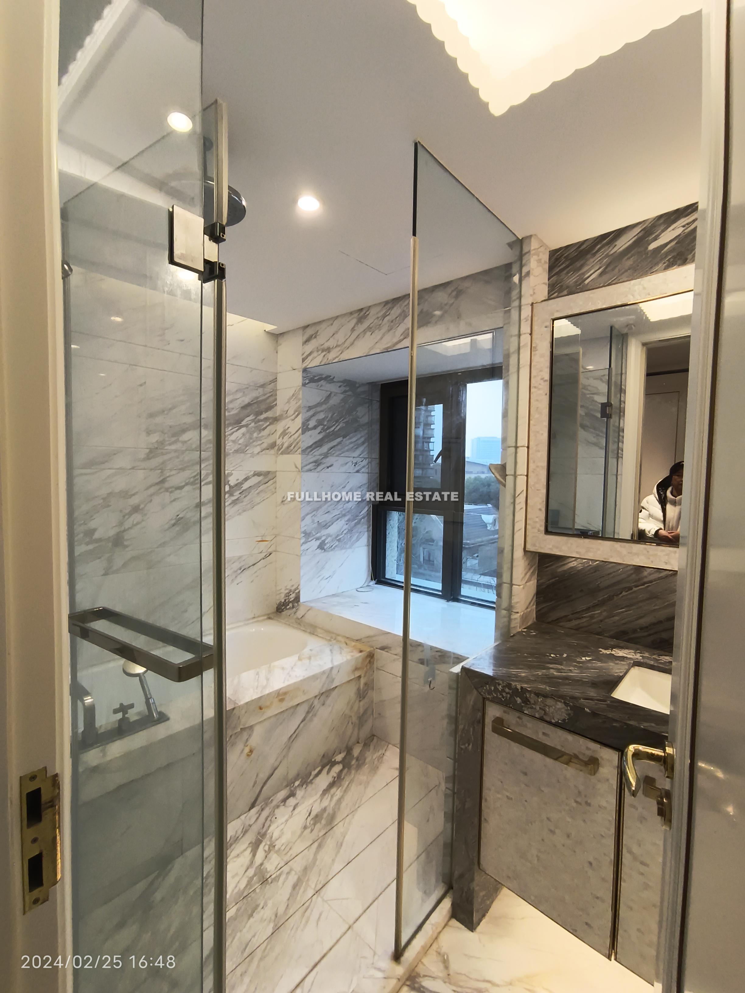 The Palace - 3 bedroom apartment in Shanghai, Xujiahui, Downtown