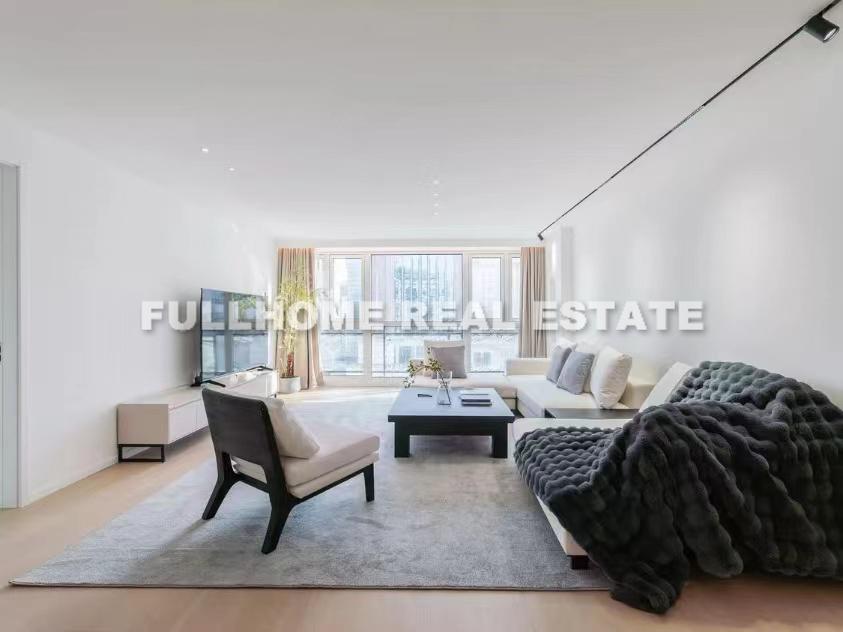 Zhongfu City Phase Ⅲ - 3 bedroom apartment in Shanghai, People Square, Downtown