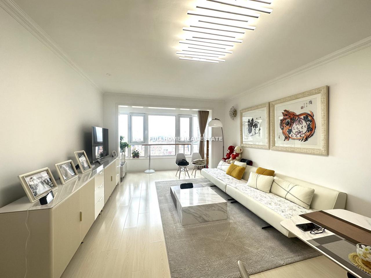 Similar property: Landmark Palace, 2 bedrooms, 136 sqm in Beijing