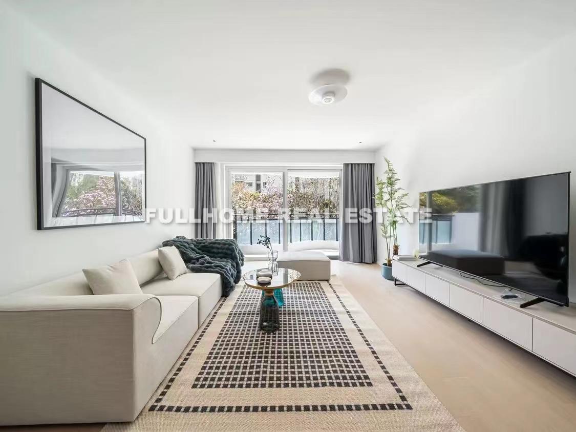 Similar property: Oasis Riviera, 3 bedrooms, 171 sqm in Shanghai