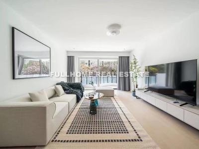 Similar property: Oasis Riviera, 3 bedrooms, 171 sqm in Shanghai