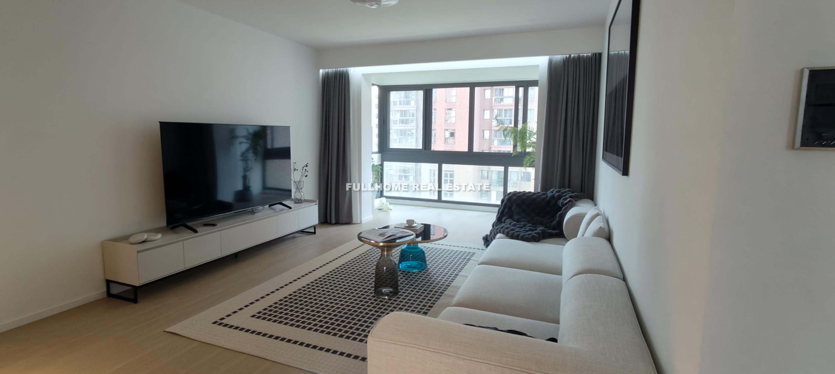 Xin Tian Di Riverside Garden - 3 bedroom apartment in Shanghai, Gubei, Hongqiao