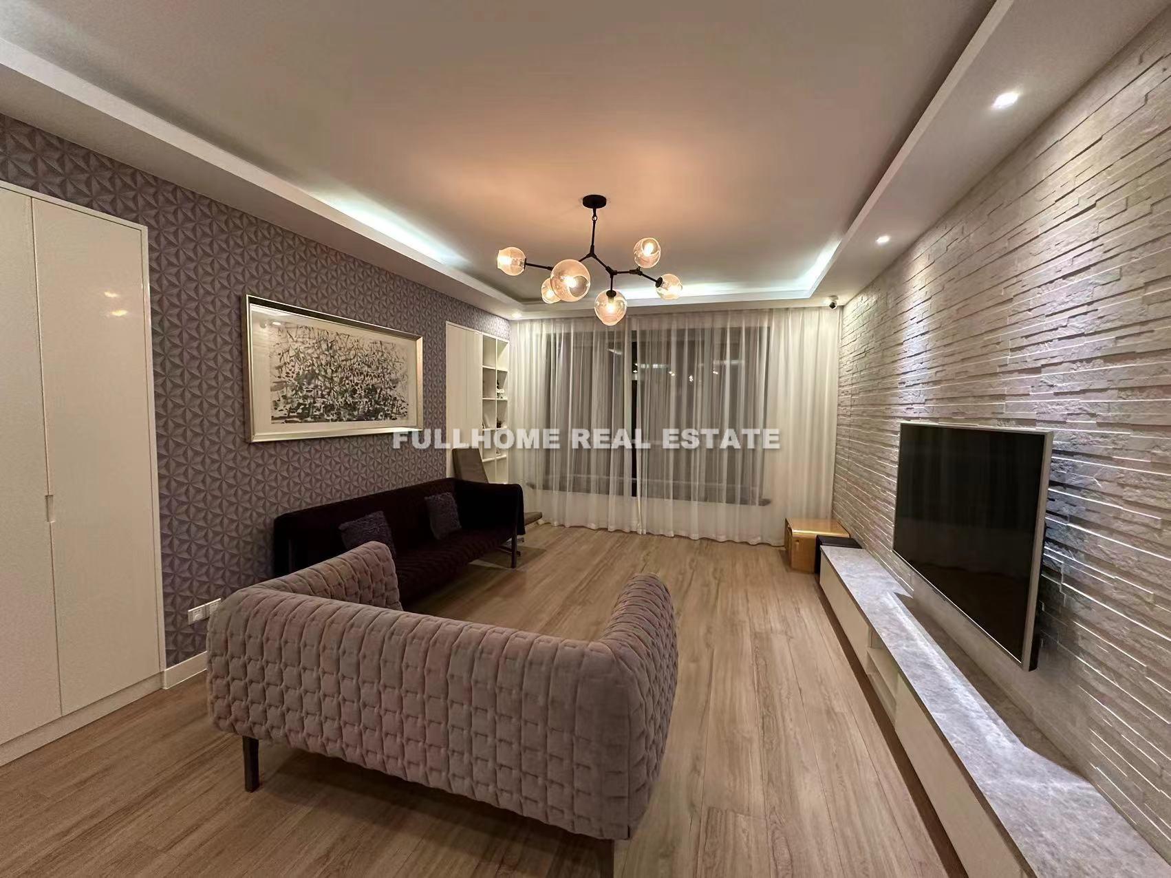 Hua Li Jia Zu - 3 bedroom apartment in Shanghai, Gubei, Hongqiao