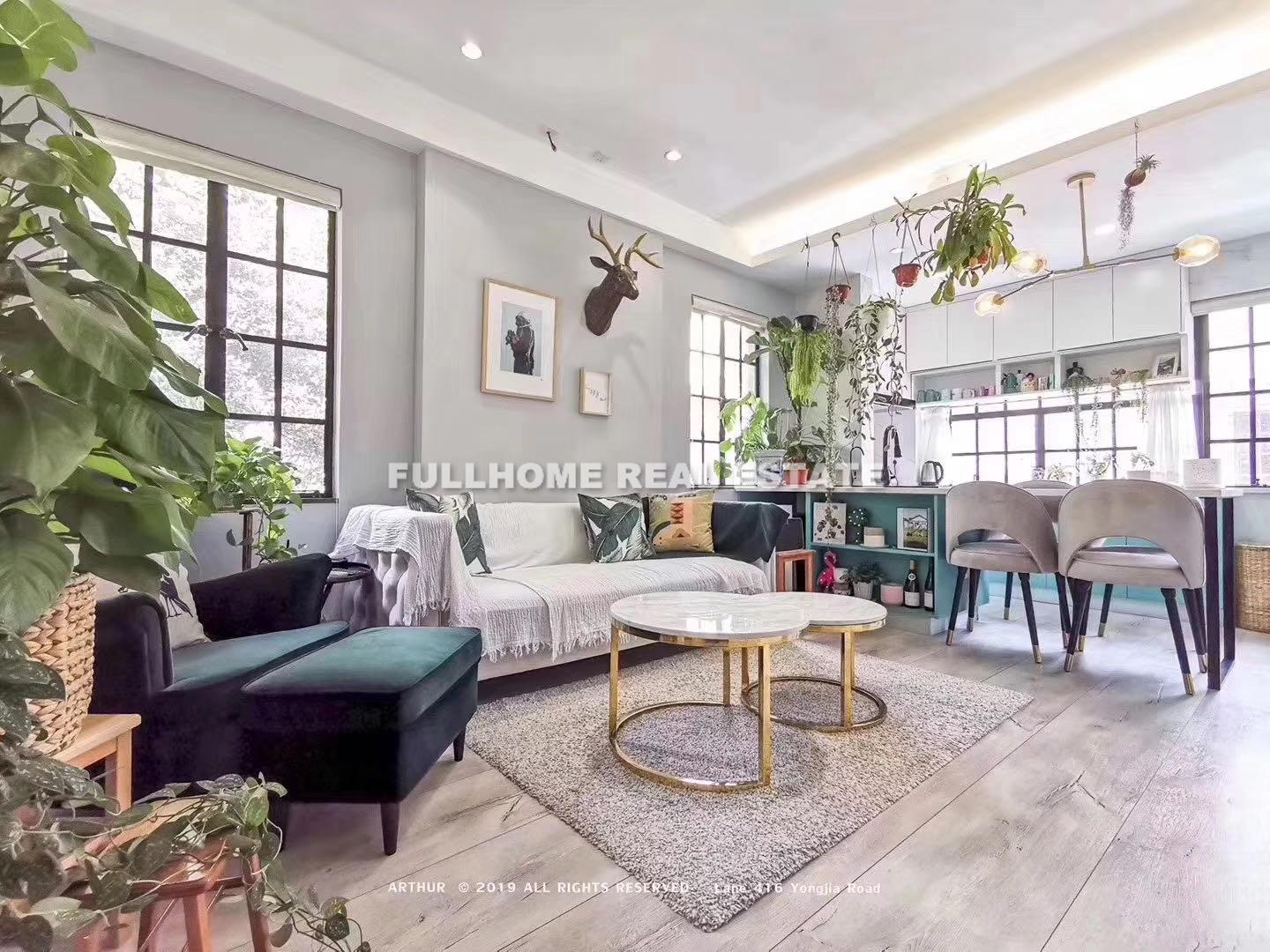 Same compound: Lane 300-800 Yongjia Road Old House, 2 bedrooms in Shanghai