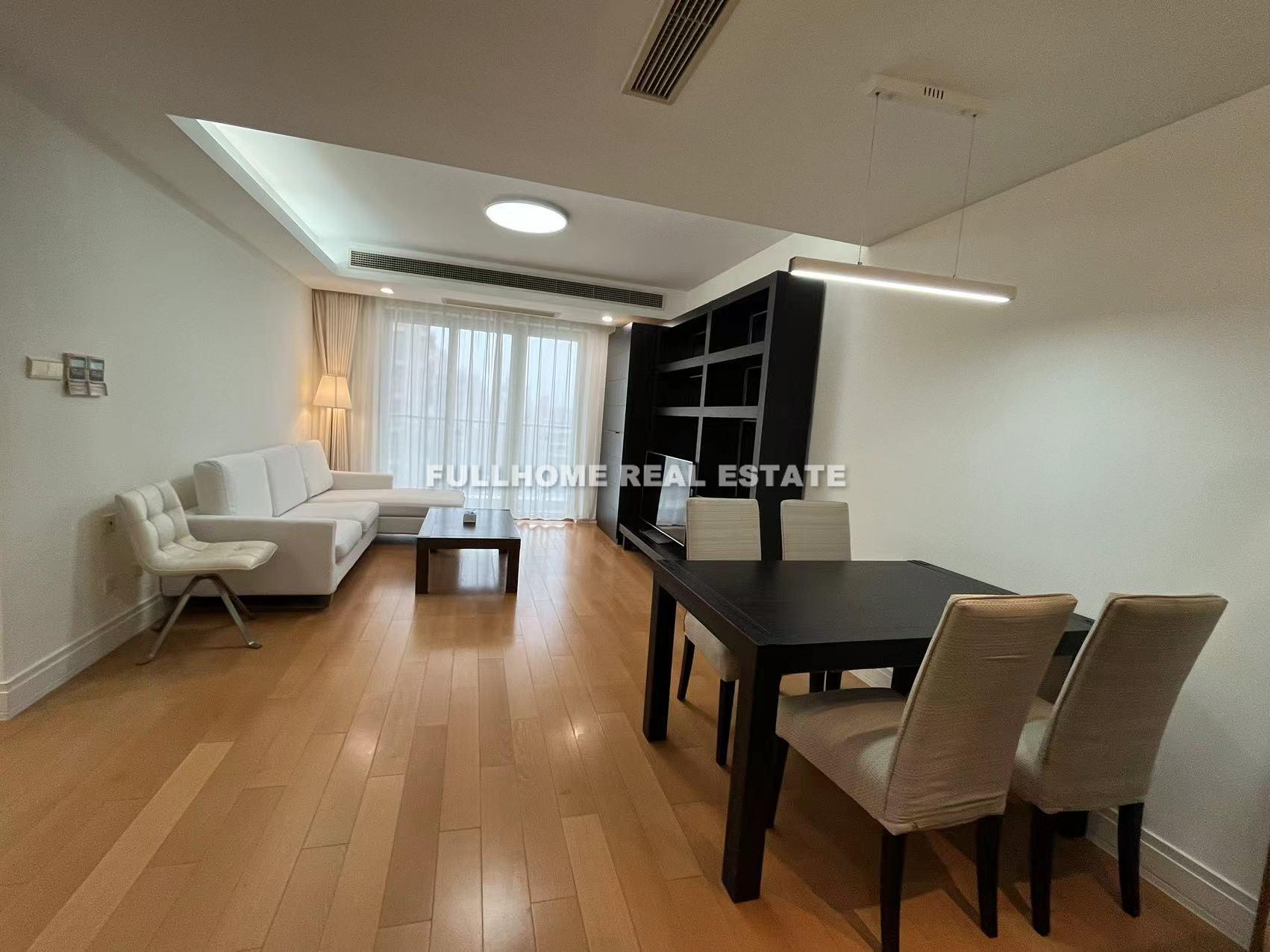 Novel Century - 1 bedroom apartment in Shanghai, Xujiahui, Downtown