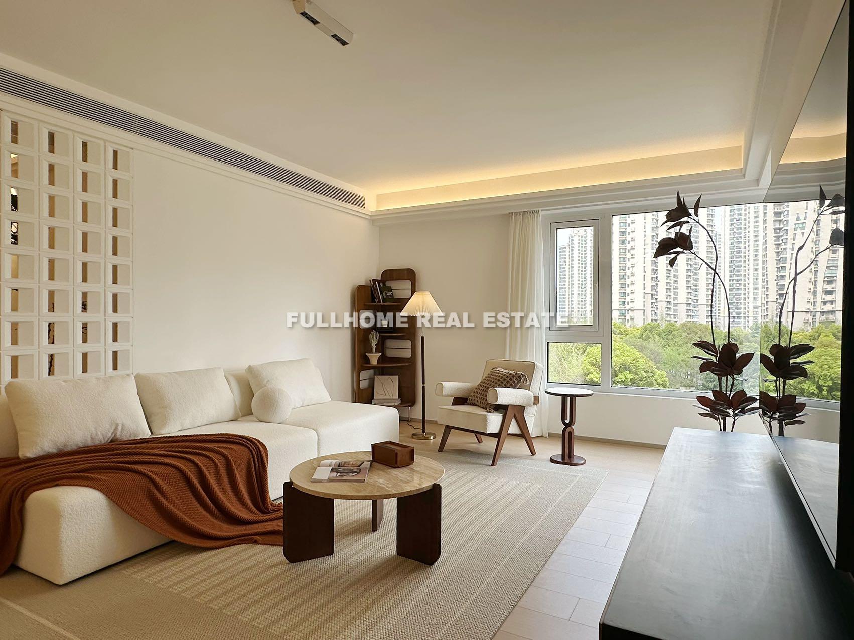 Zhong Yuan Liang Wan Cheng - 3 bedroom apartment in Shanghai, Putuo, Downtown