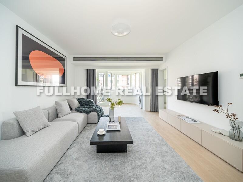 Same compound: Chester Court at Gubei, 2 bedrooms in Shanghai