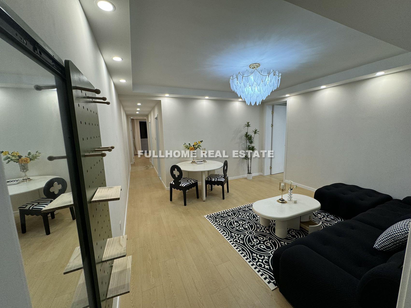 Same compound: Zhongyin Huaihai Yuan, 2 bedrooms in Shanghai