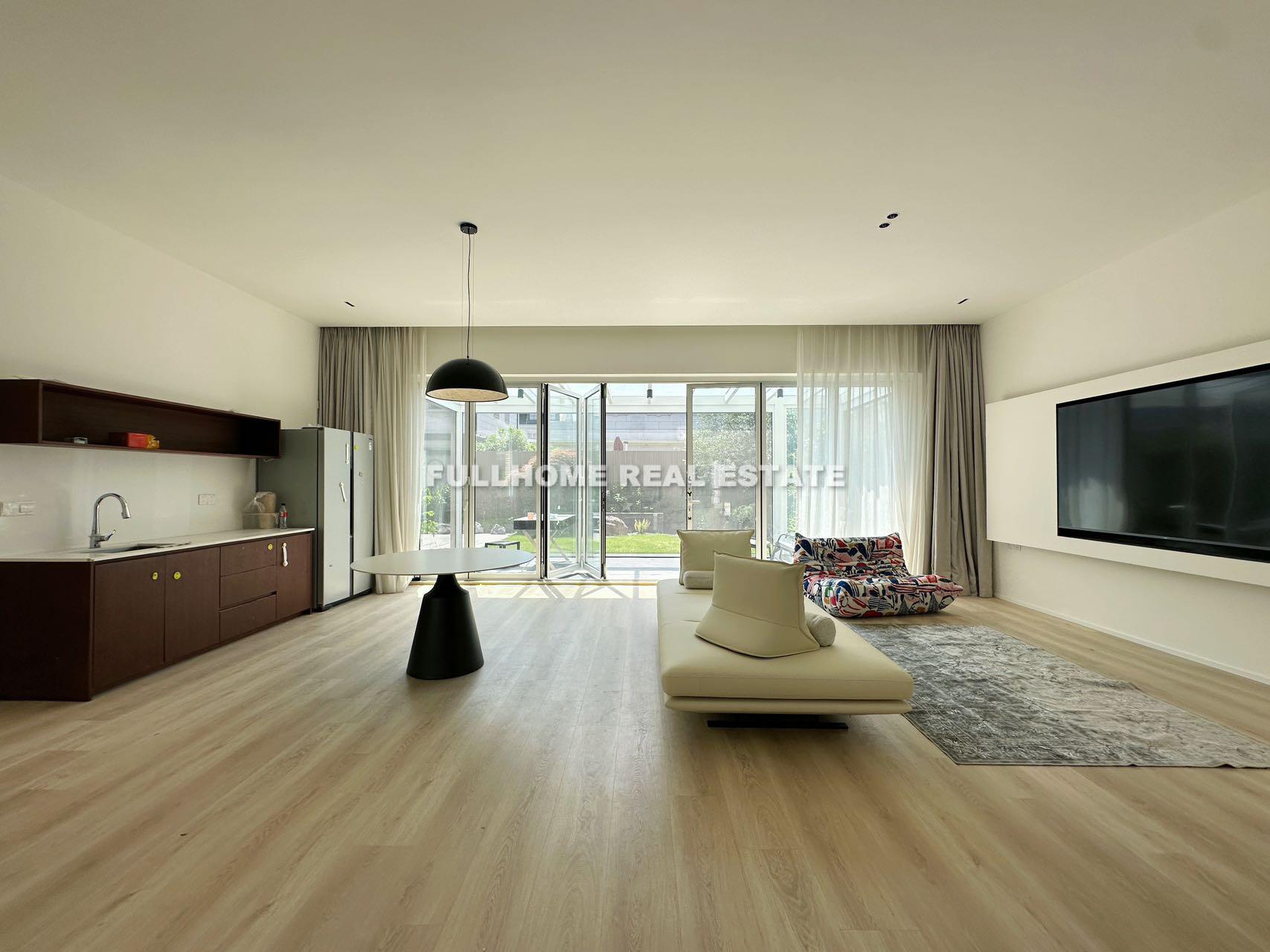 Queens Gate - 4 bedroom apartment in Shanghai, Qingpu, Suburb