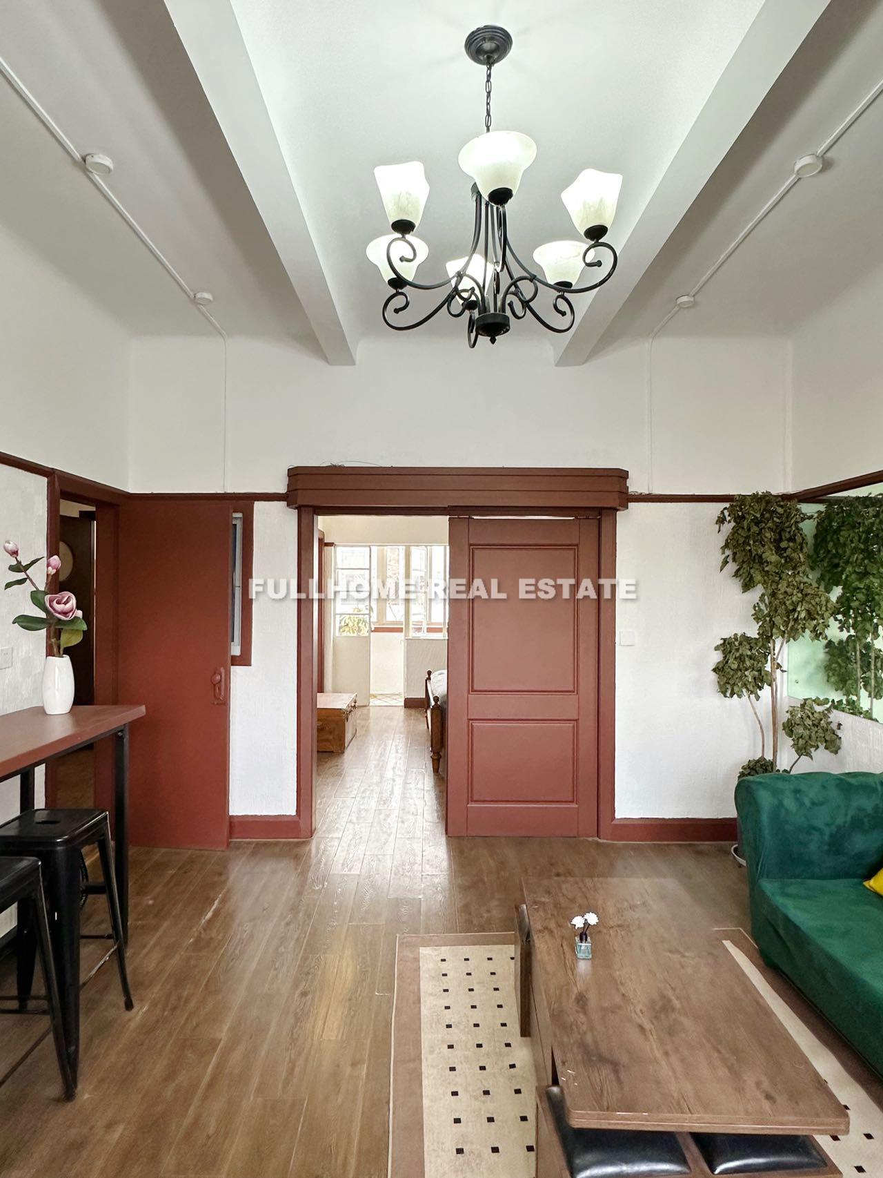 Similar property: Fei Long Apartment, 1 bedrooms, 100 sqm in Shanghai