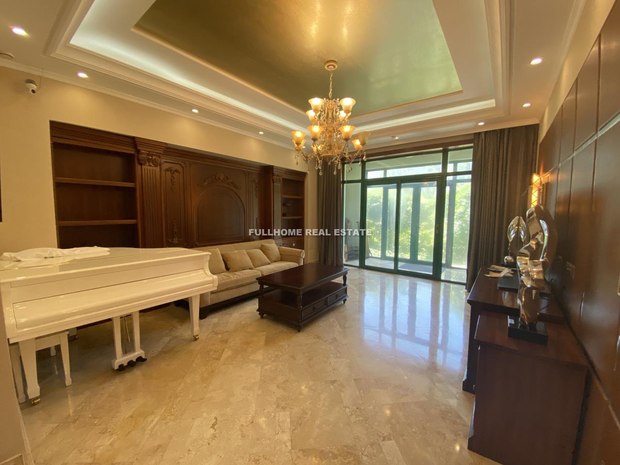 Same compound: Chateau Regalia, 3 bedrooms in Beijing