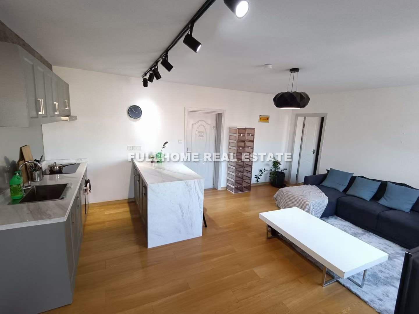 Lane 1-1000 Wuyi Road Old House - 3 bedroom apartment in Shanghai, Downtown, Downtown
