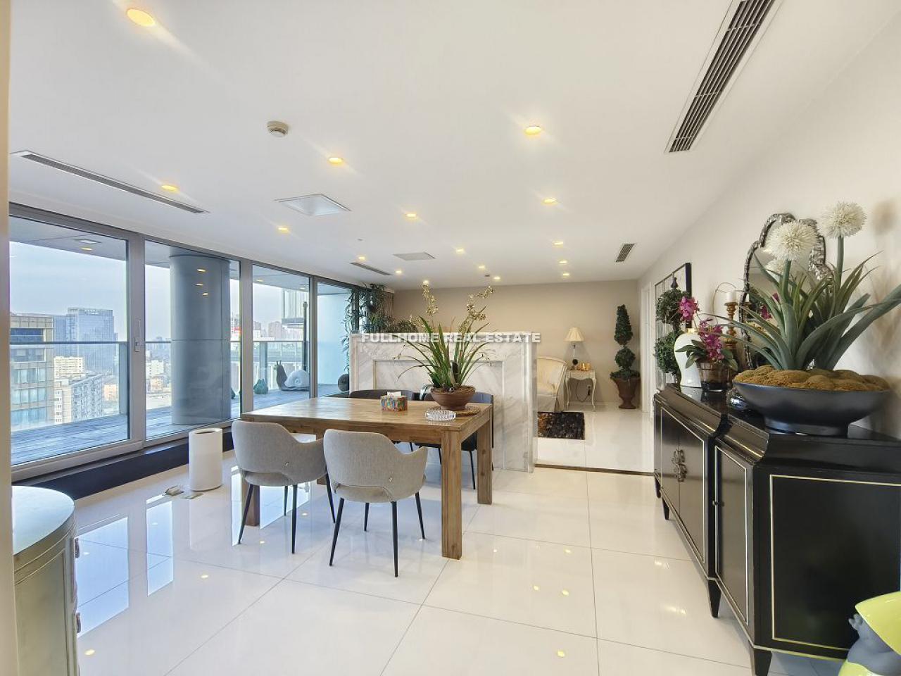Beijing SOHO Residence - 3 bedroom apartment in Beijing, Lufthansa