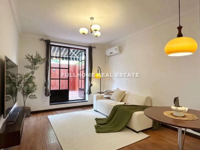 Same compound: Lane 1-999Yuyuan Road Old House, 1 bedrooms in Shanghai