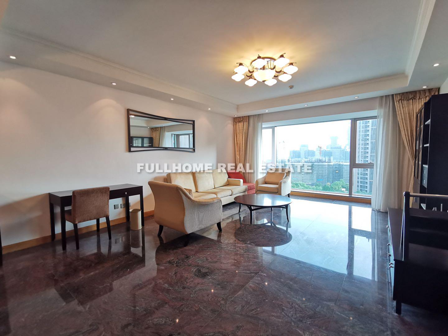 Shimao Riviera Garden - 3 bedroom apartment in Shanghai, Lujiazui, Pudong