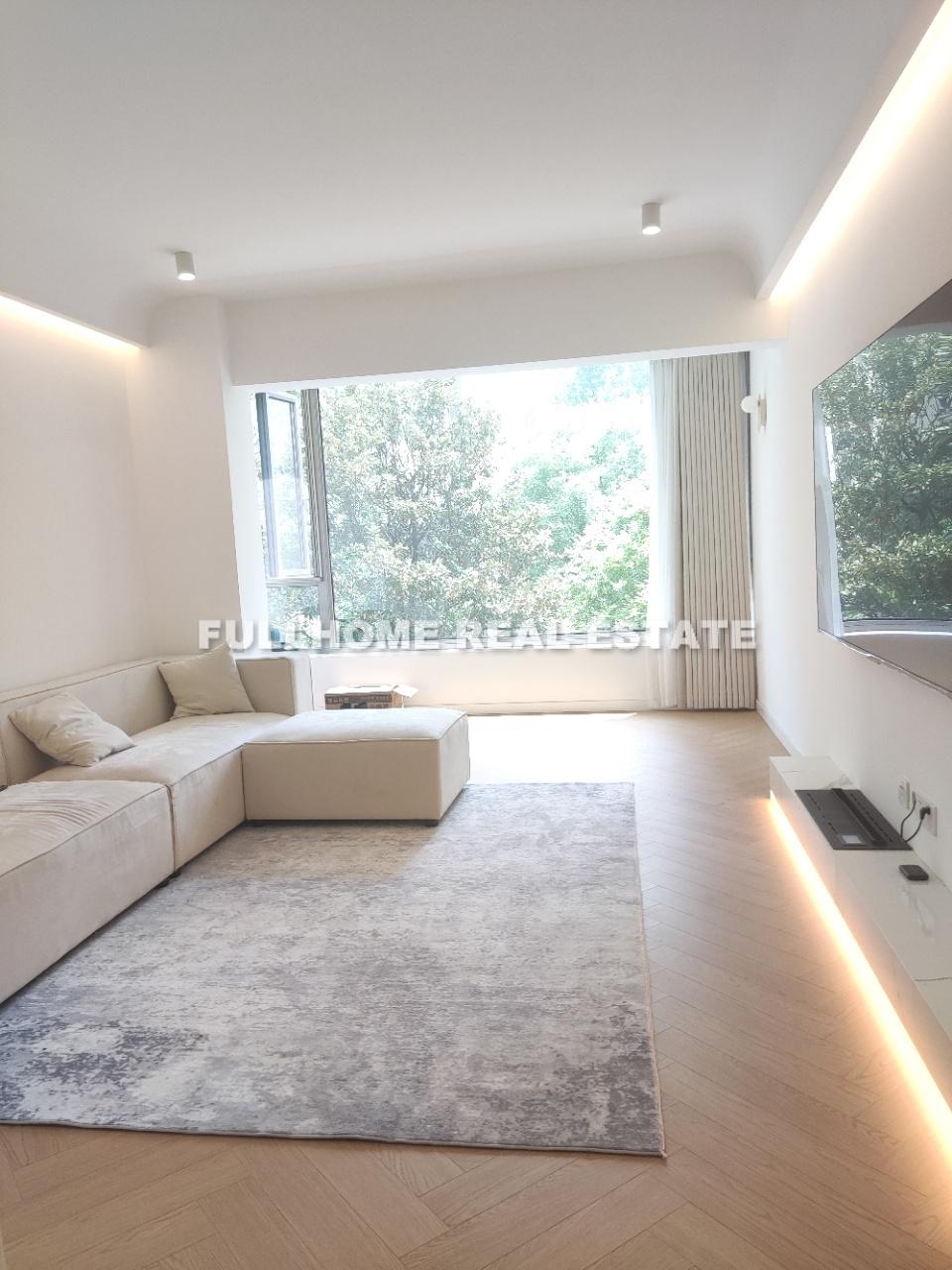 8 Park Avenue - 2 bedroom apartment in Shanghai, Jing An, Downtown