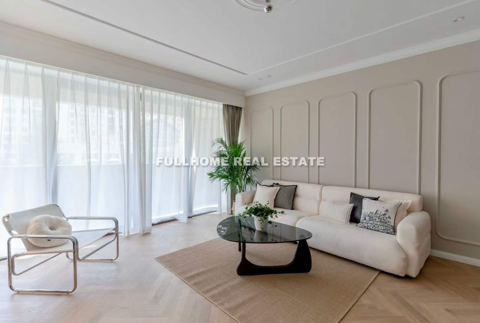Similar property: Lakeville Regency, 4 bedrooms, 190 sqm in Shanghai