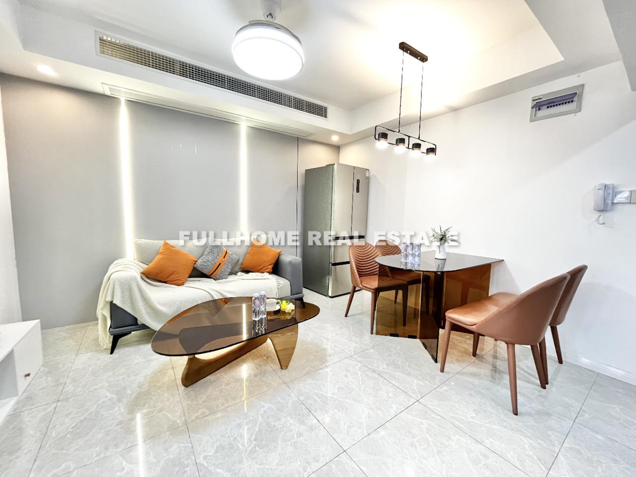 Same compound: Jinchang Apartment, 2 bedrooms in Shanghai