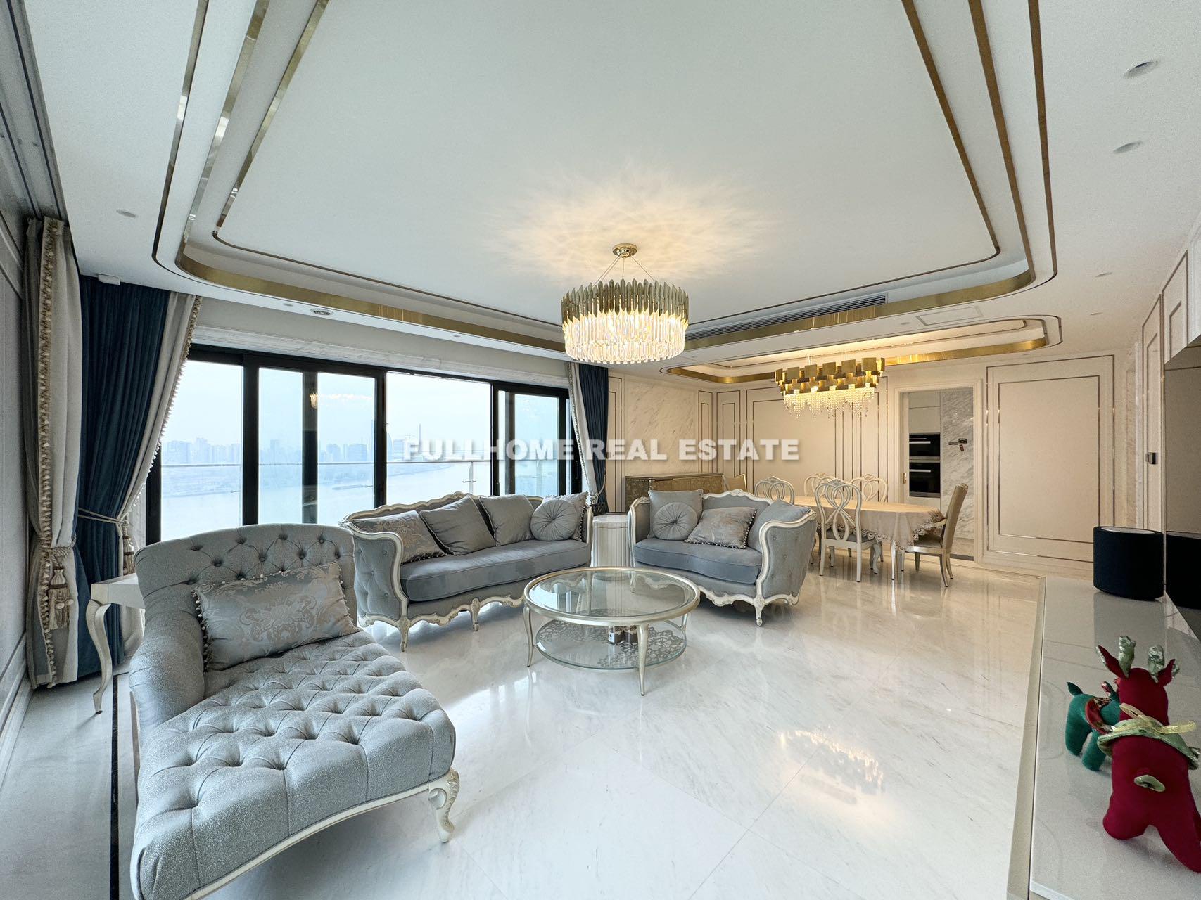 Same compound: Nove Mansion, 4 bedrooms in Shanghai