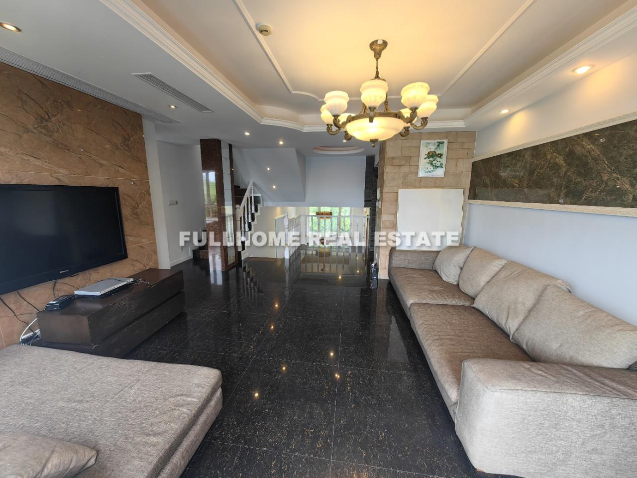 The Greenhills - 4 bedroom apartment in Shanghai, Jingqiao Green City, Pudong