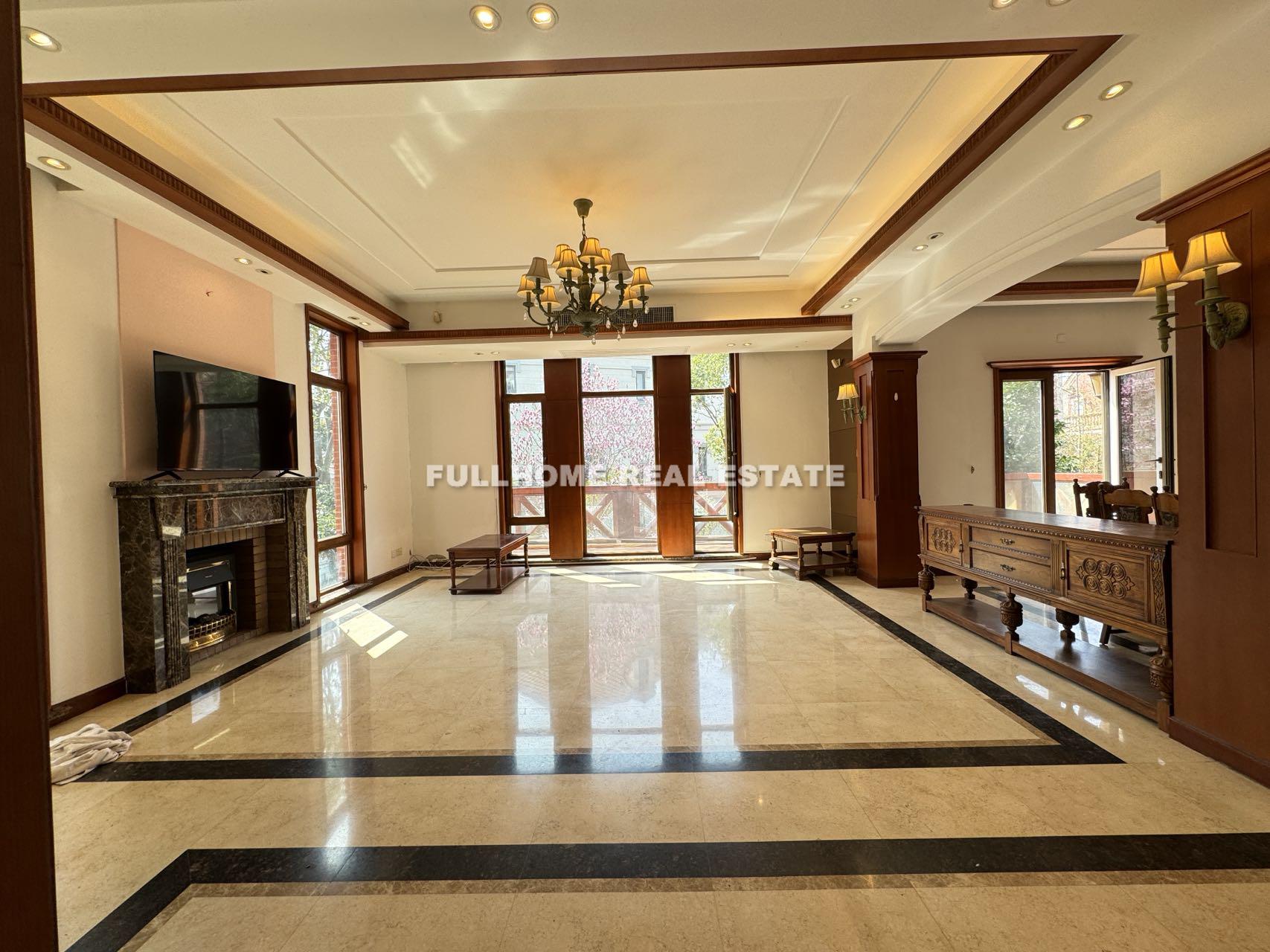 The Greenhills - 5 bedroom apartment in Shanghai, Jingqiao Green City, Pudong