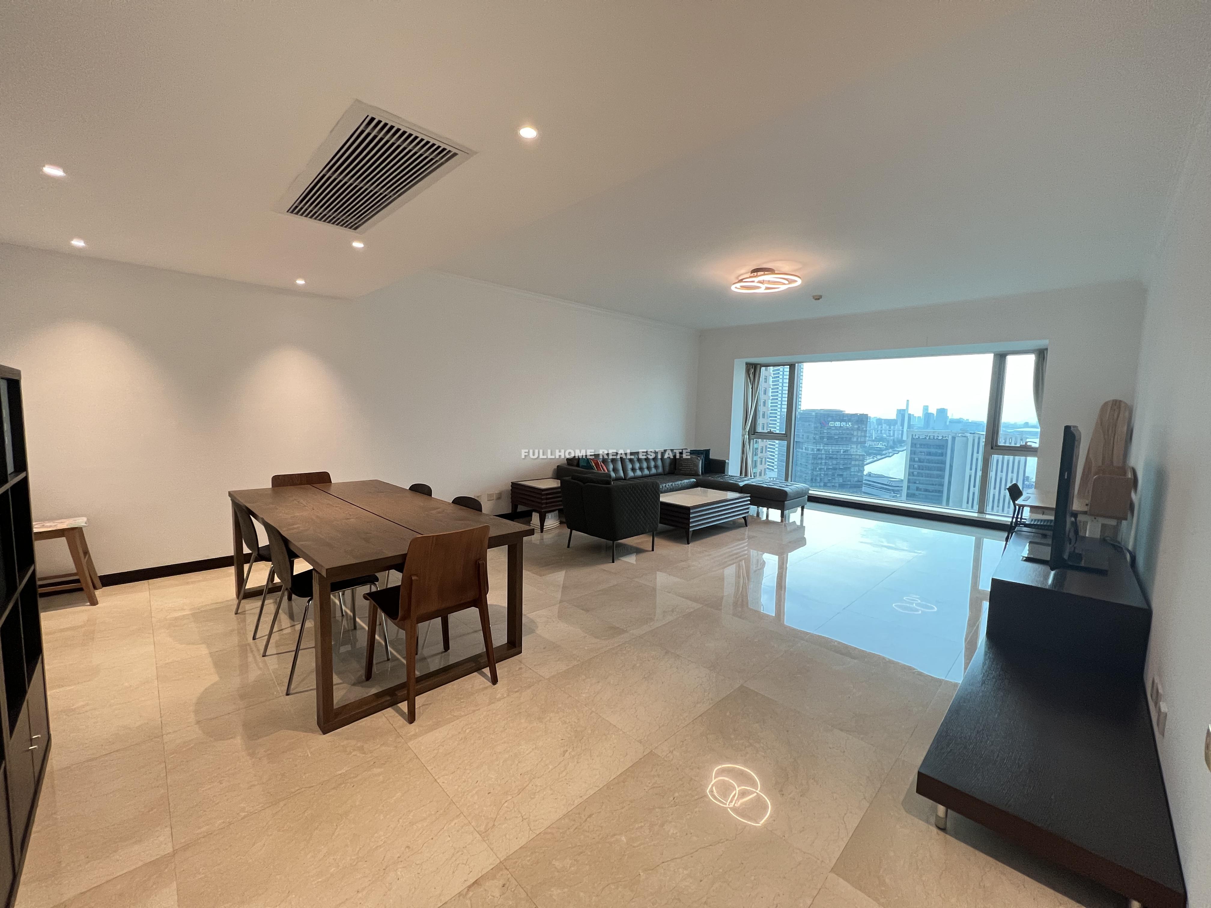 Shimao Riviera Garden - 3 bedroom apartment in Shanghai, Lujiazui, Pudong