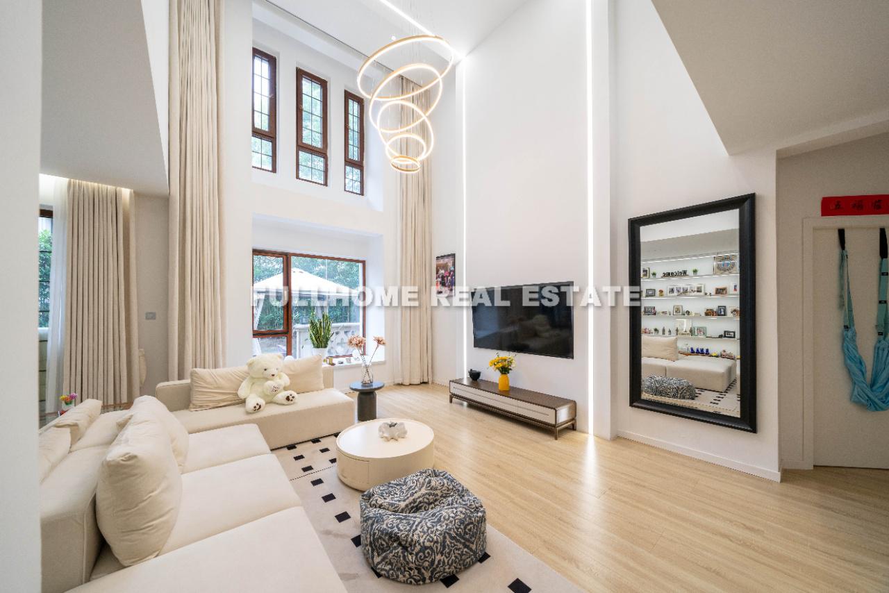 Similar property: Le Chambord, 6 bedrooms, 500 sqm in Shanghai