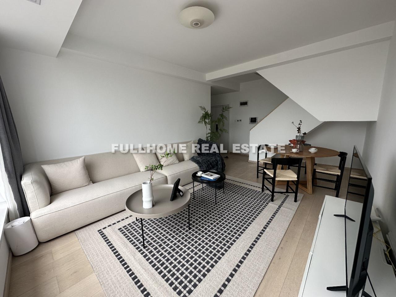 Top Of City - 2 bedroom apartment in Shanghai, People Square, Downtown