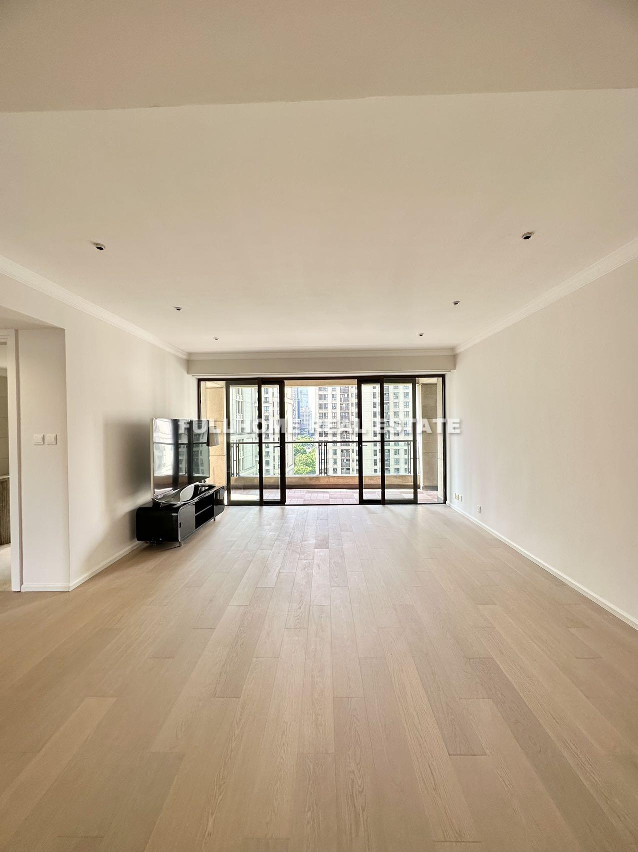 Similar property: Lakeville Regency, 3 bedrooms, 188 sqm in Shanghai