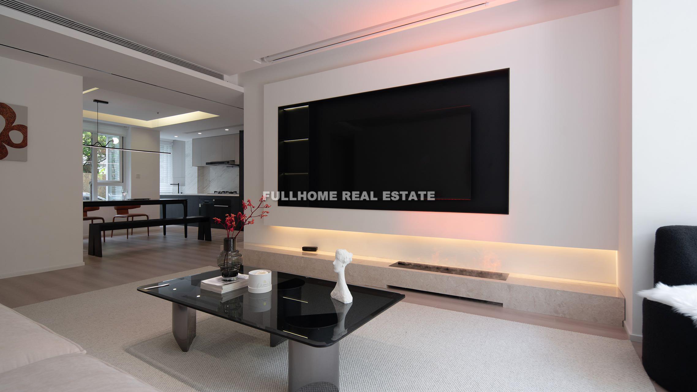 Jing An Regent Garden - 3 bedroom apartment in Shanghai, Jing An, Downtown