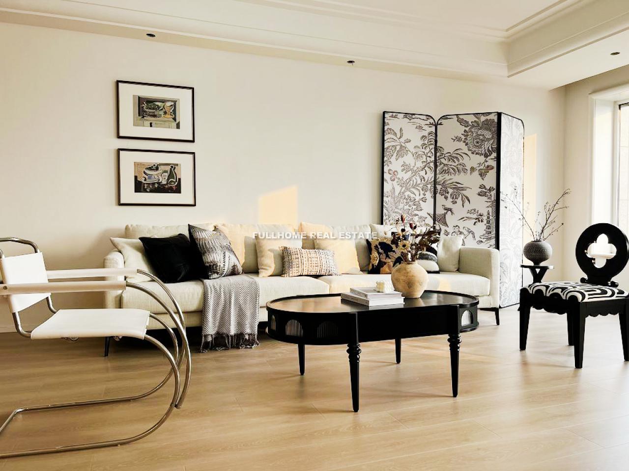 Similar property: Beijing Golf Palace, 3 bedrooms, 271 sqm in Beijing