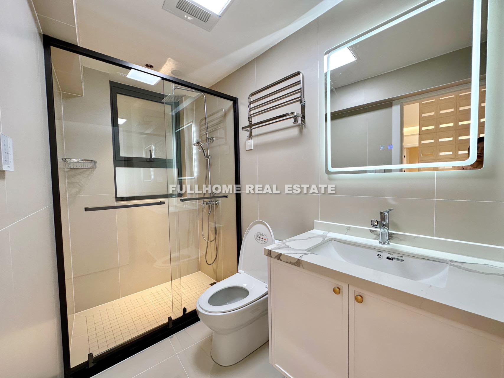East Huaihai Apartment - Interior view 10, Shanghai rental property