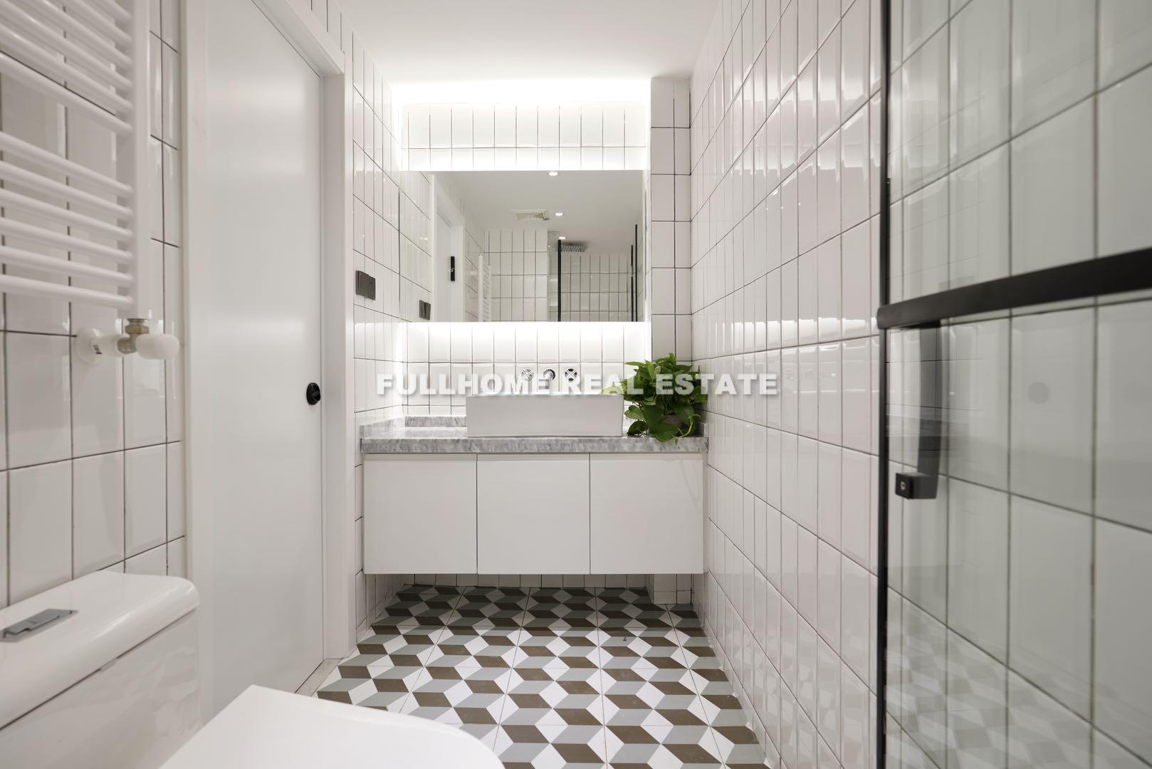 Lane 1-1000 Changning Road Old House	 - Interior view 14, Shanghai rental property