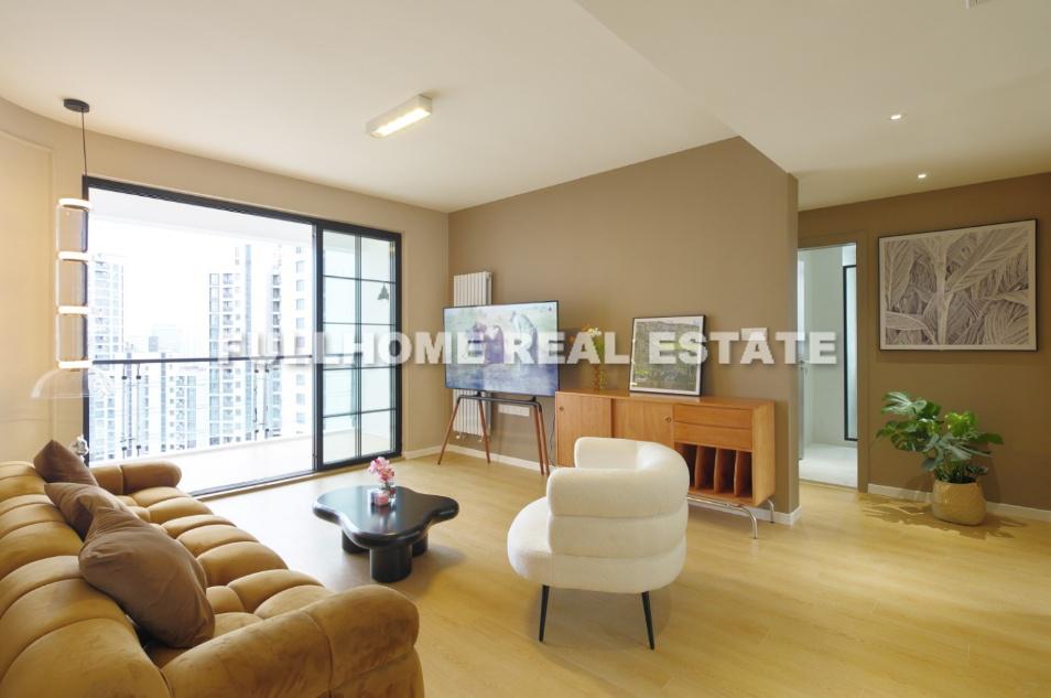 Same compound: Shi Ji Tong Le, 3 bedrooms in Shanghai