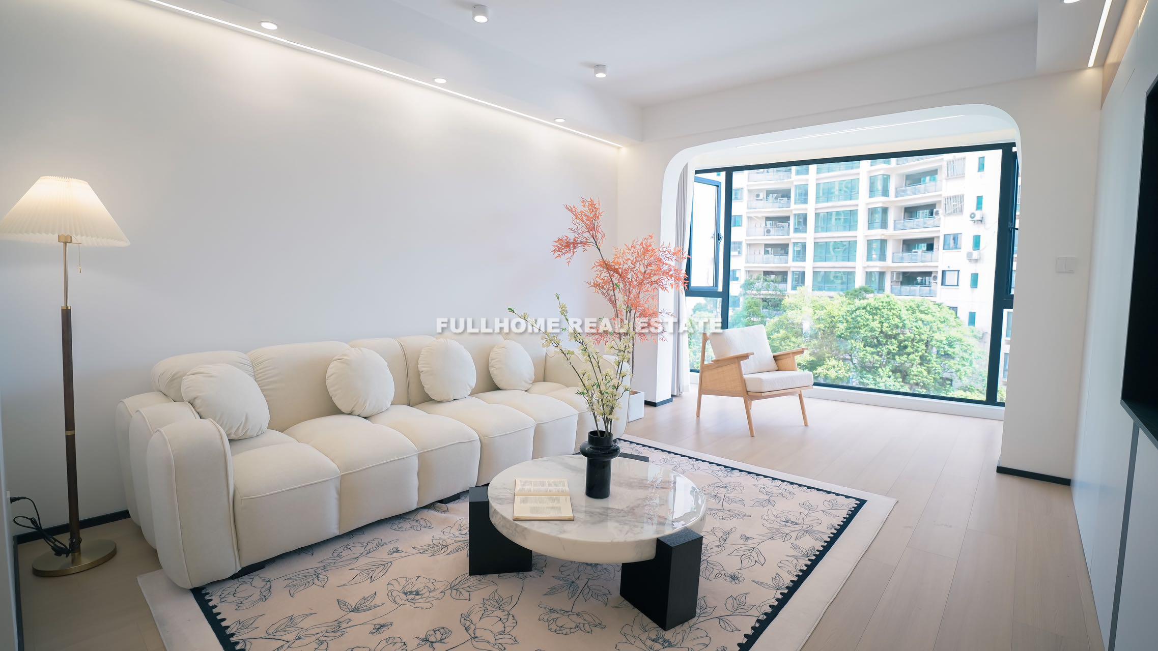 Zhong Yuan Liang Wan Cheng - 2 bedroom apartment in Shanghai, Putuo, Downtown