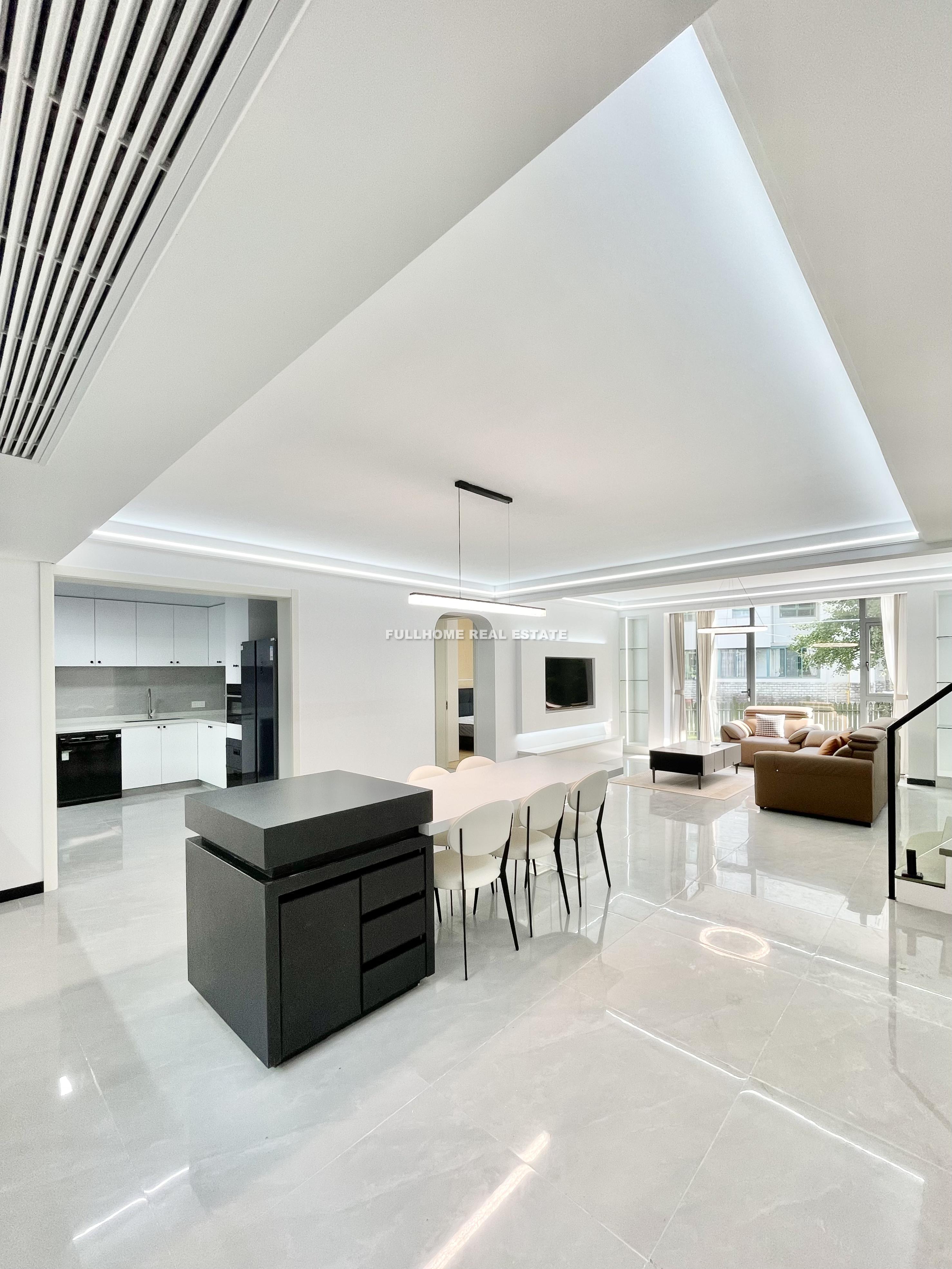 Same compound: Hong Qiao Yi Jing Yuan, 4 bedrooms in Shanghai