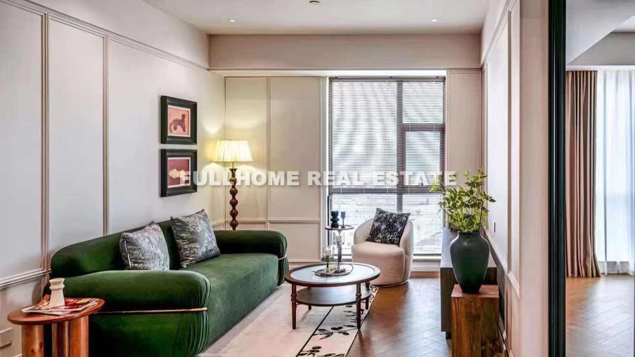 Same compound: Yinyi Mingyue Apartment, 2 bedrooms in Shanghai