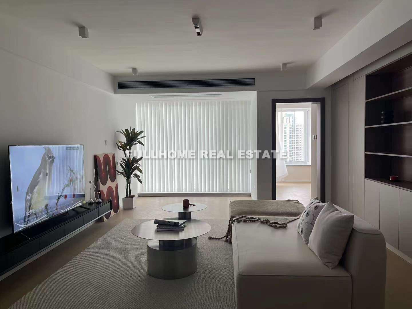 Zhong Yuan Liang Wan Cheng - 2 bedroom apartment in Shanghai, Putuo, Downtown
